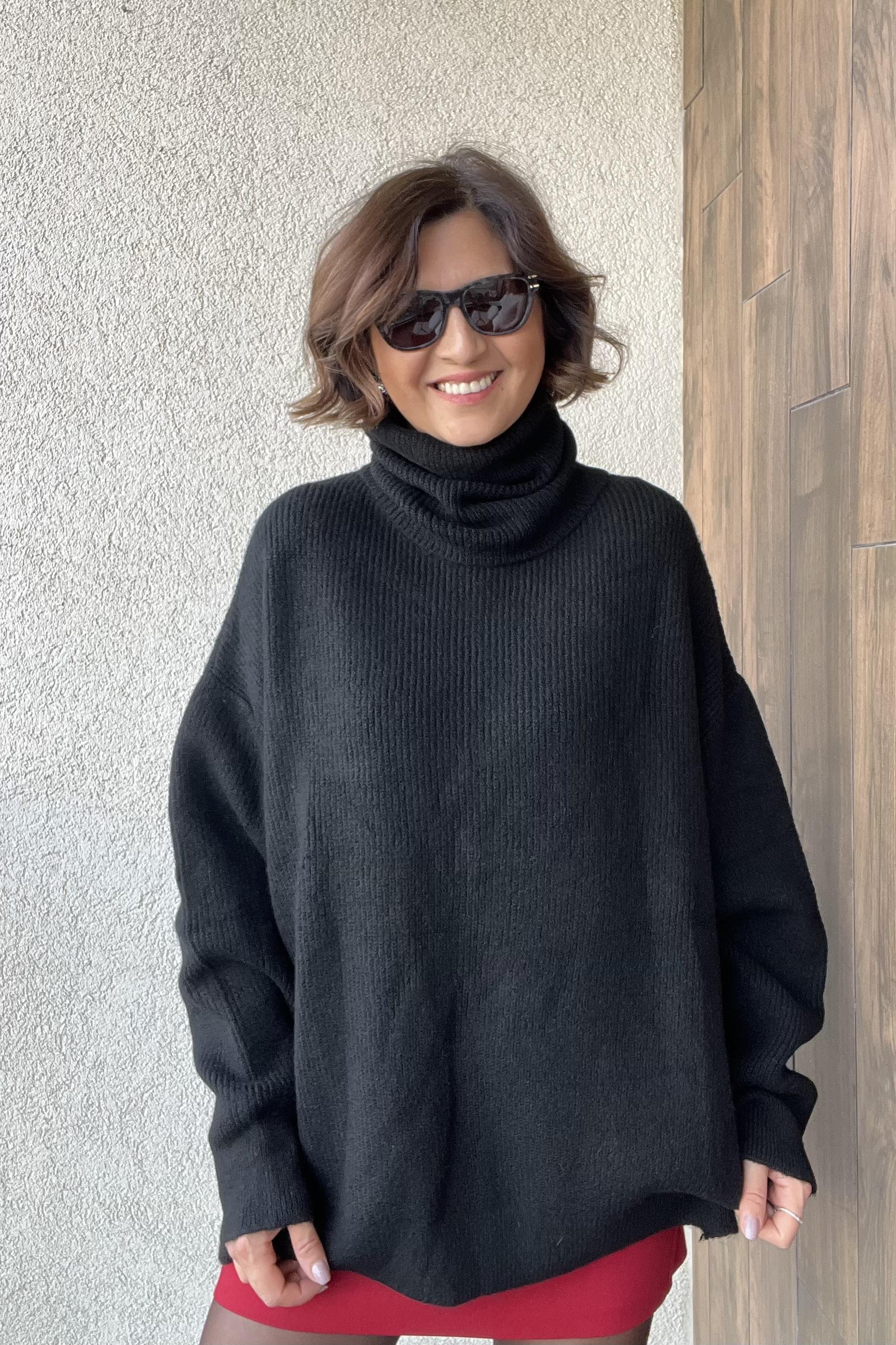 BALIKÇI YAKA OVERSİZE SİYAH KAZAK