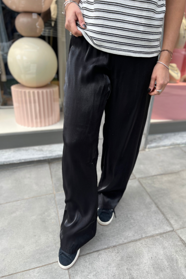 BELİ LASTİKLİ SATEN PANTOLON