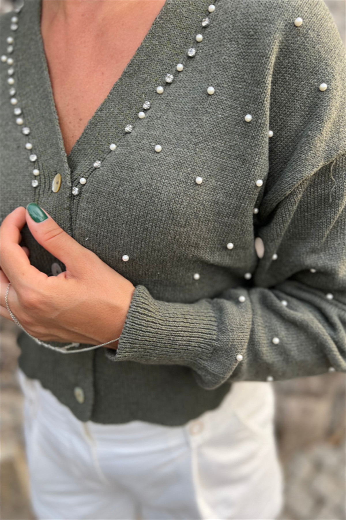 İNCİ DETAYLI TRİKO HIRKA · 4