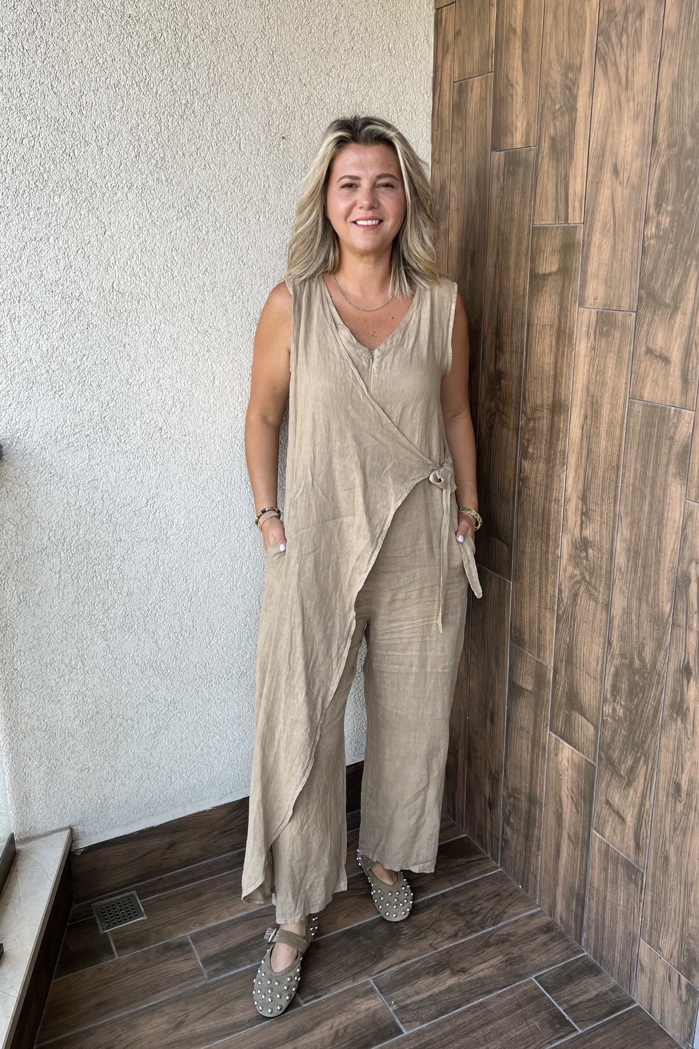 İTALYAN FERMUARLI YANDAN BAĞLAMALI KOLSUZ TULUM - Camel