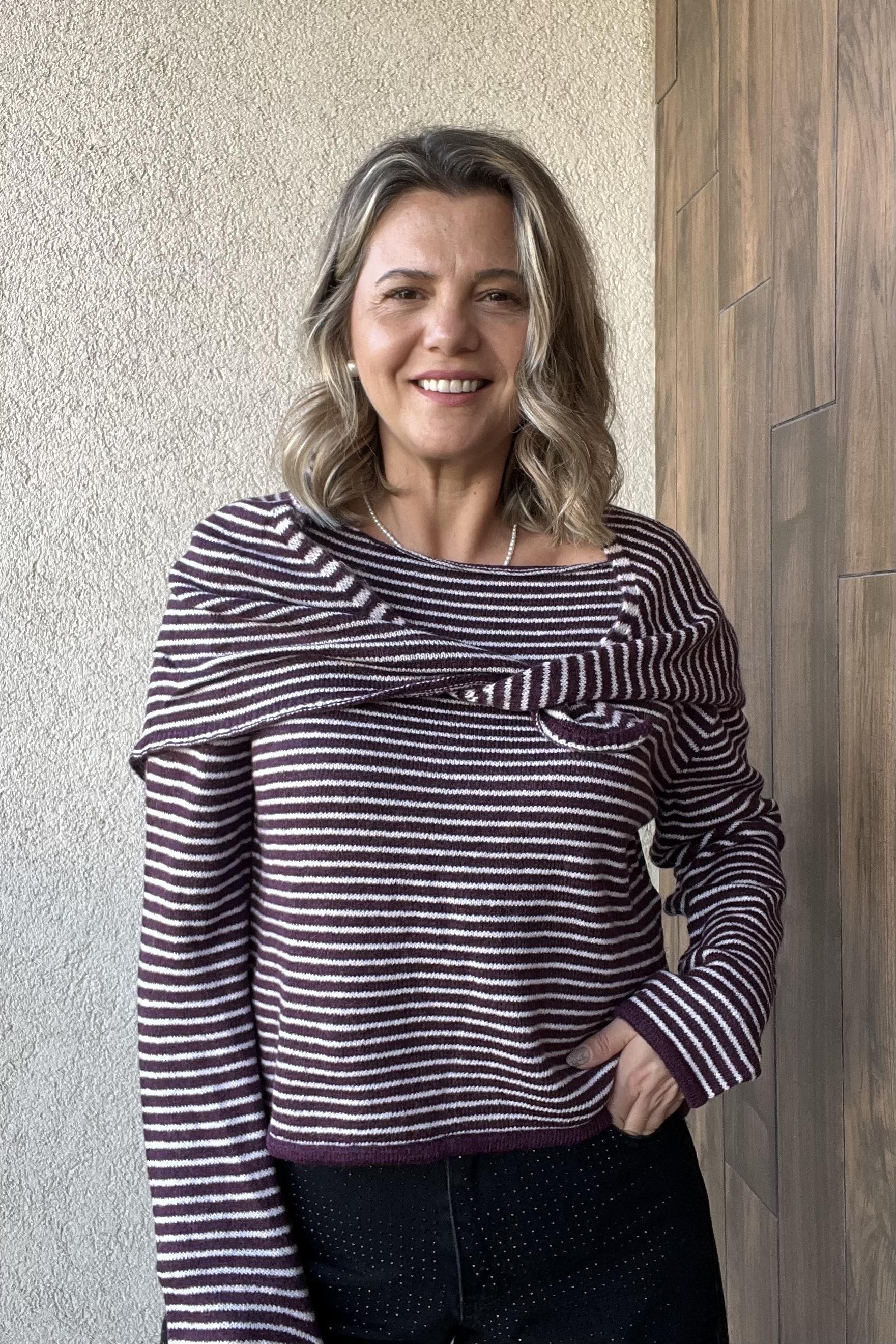 MÜRDÜM ÇİZGİLİ ŞAL DETAYLI KAZAK