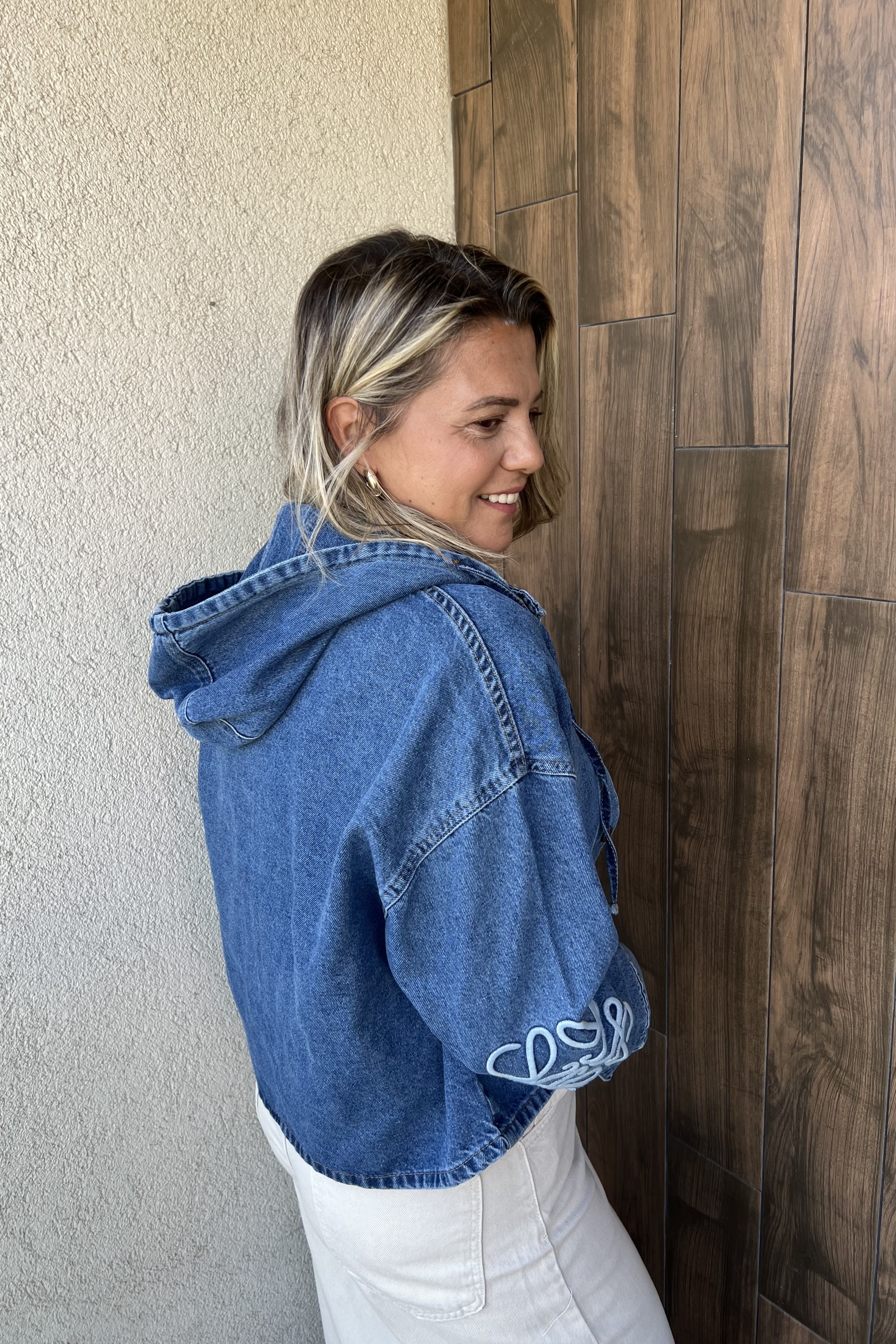 ORİJİNAL MODEL KAPÜŞONLU JEAN CEKET