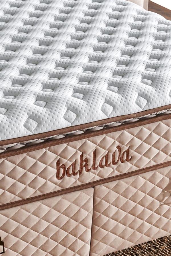 Baklava Yatak 90x190 cm Tek Kişilik Ultra Ortopedik Çok Sert Pedli Lüks Yatak 30 cm Krem Kumaş