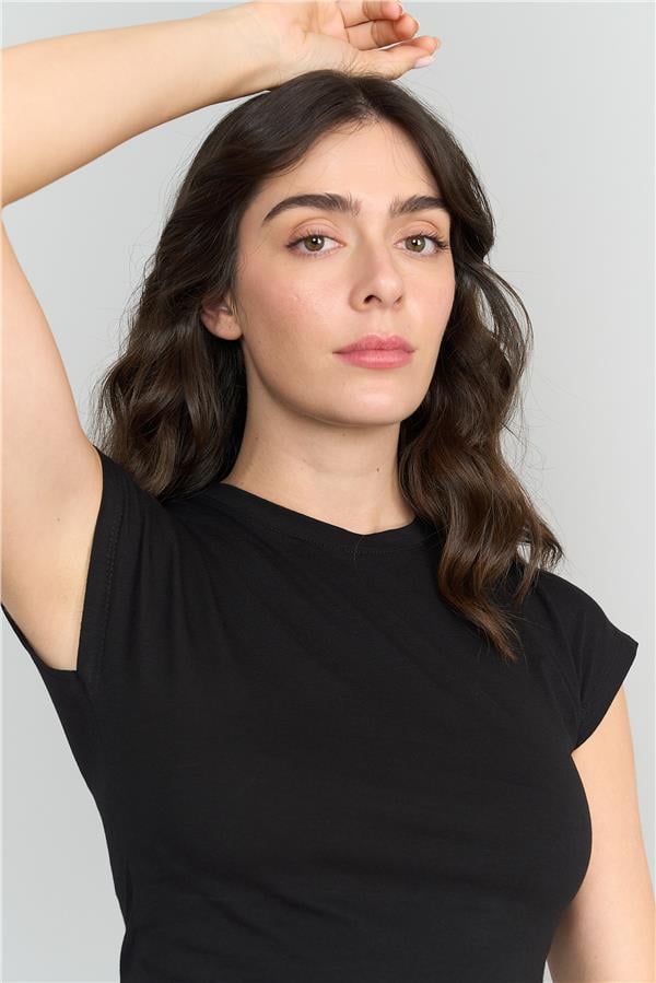 Çetinkaya Fithit 3266 Kadın Bisiklet Yaka Penye Basic Crop T-Shirt Siyah