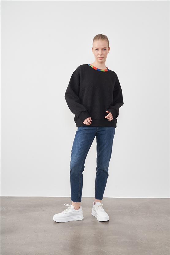 Çetinkaya Fithit 3549 Bisiklet Yaka Torba Jakar Kalp Desen Siyah Sweatshirt