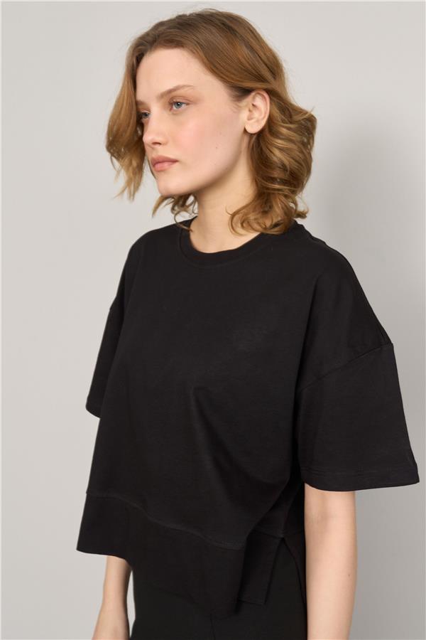 Çetinkaya Fithit 8260 Bayan Bisiklet Yaka 30/1 Penye Süprem Yırtmaçlı Crop T-shirt Siyah