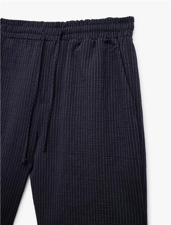 Koton 5Sam40025Hw 7S0 Lacıvert Cızgılı Erkek Pamuk Dokuma Short