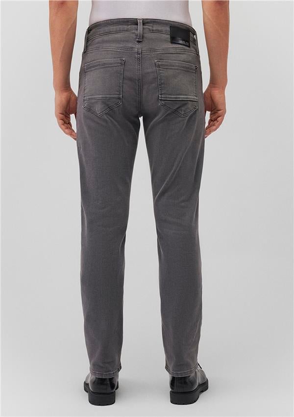 Mavi M0035132195 Marcus Lt Grey Mavi Black Erkek Slim Straight Denim Pantolon