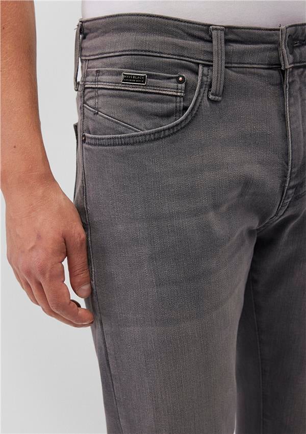 Mavi M0035132195 Marcus Lt Grey Mavi Black Erkek Slim Straight Denim Pantolon