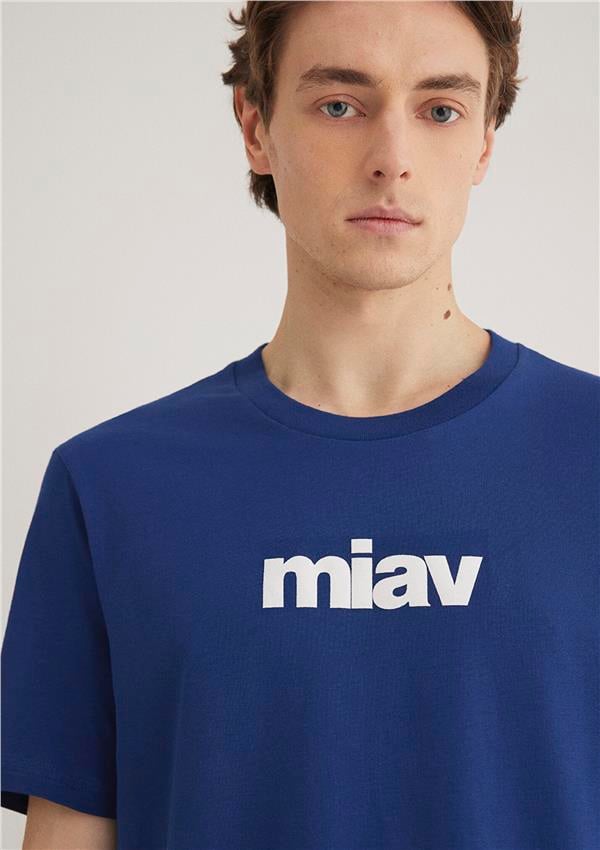 Mavi M067153-70722 Koyu Saks Mavi Erkek Regular Miav Baskılı T-Shirt