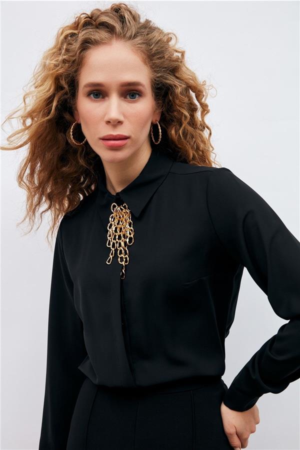 Sateen 881-2013 Siyah Kadın Zincir Detaylı Gömlek