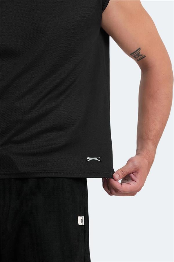 Slazenger Vaska Sıyah Erkek Bısıklet Yaka Kolsuz Polyester T-Shırt