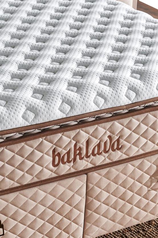 Baklava Yatak 150x200 cm Çift Kişilik Ultra Ortopedik Çok Sert Pedli Lüks Yatak 30 cm Krem Kumaş