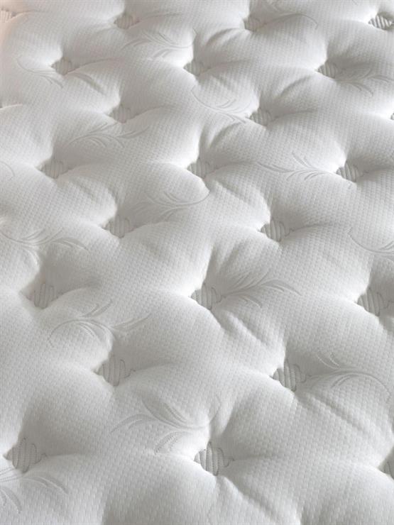 Niron Queen 120x200 cm Bir Buçuk Kişilik Pedli Lüks Yatak Tam Ergonomik Orta Sert Özel Yatak