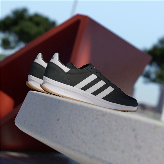 Adıdas Ih8585 Run 70S 2.0 10.1604 Cblack/Ftwwht/Ftwwht Mrd Yuruyus Ayakkabısı