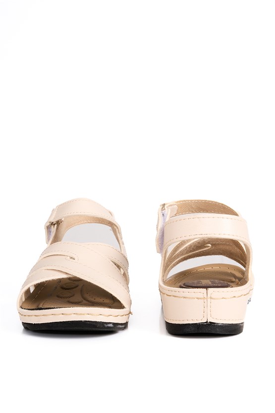 Avox 452 Bej Kadın Sandalet