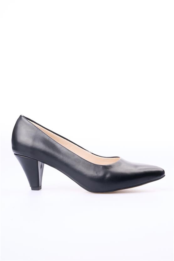 Ayakdaş A01 Siyah Kadın Ayakkabı