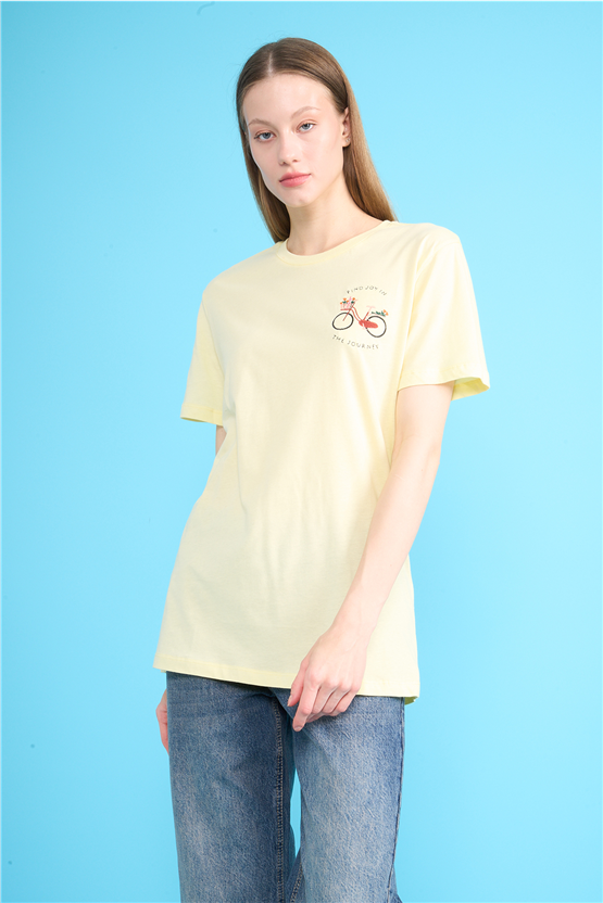 C.K Y26 8946 Fithit Kadın Bisiklet Yaka Regular Nakışlı T-shirt Uçuk Sarı