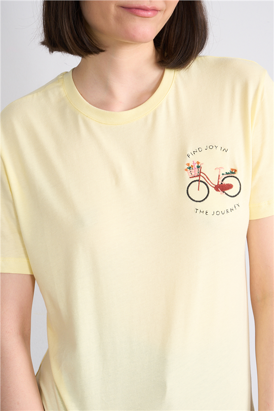 C.K Y26 8946 Fithit Kadın Bisiklet Yaka Regular Nakışlı T-shirt Uçuk Sarı