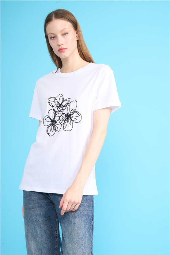 C.K Y26 8903 Fithit Byn B.Yk Regular Nakışlı T-shirt Beyaz