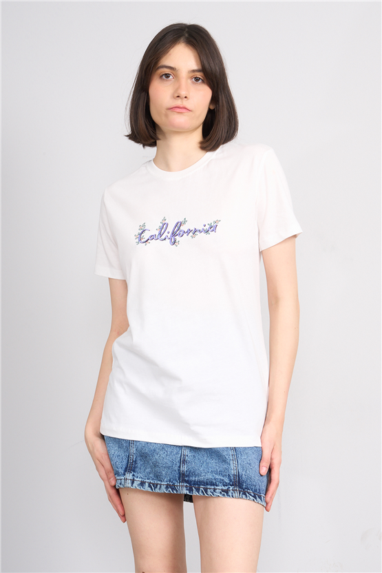 C.K Y26 8954 Fithit Byn B.Yk Regular Nakışlı T-shirt Krem