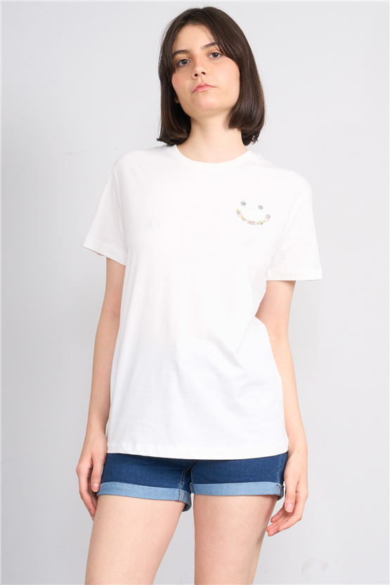 C.K Y26 8959 Fithit Byn B.Yk Regular Nakışlı T-shirt Krem