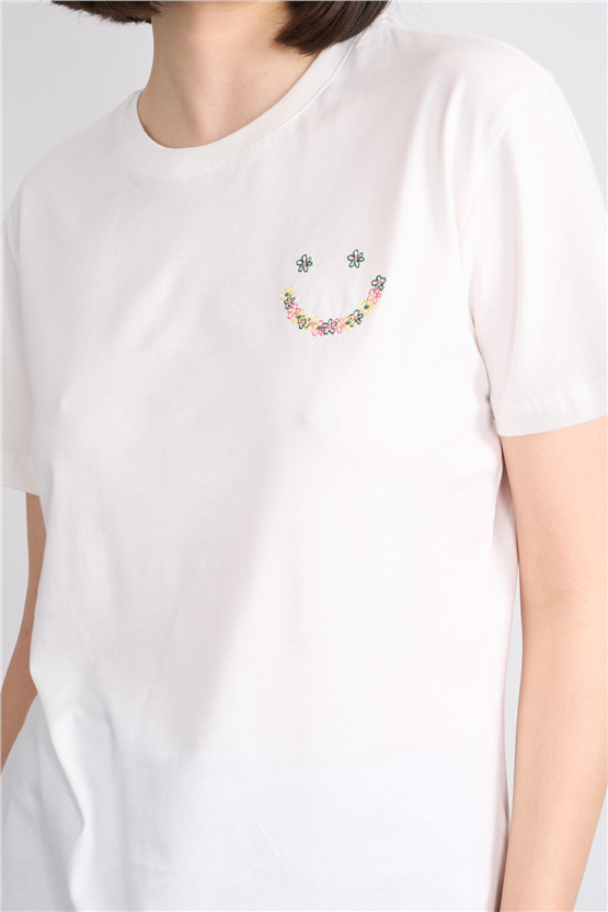 C.K Y26 8959 Fithit Byn B.Yk Regular Nakışlı T-shirt Krem