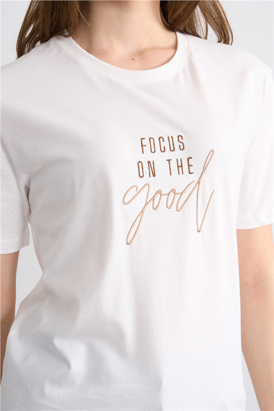 C.K Y26 8957 Fithit Byn B.Yk Regular Nakışlı T-shirt Krem