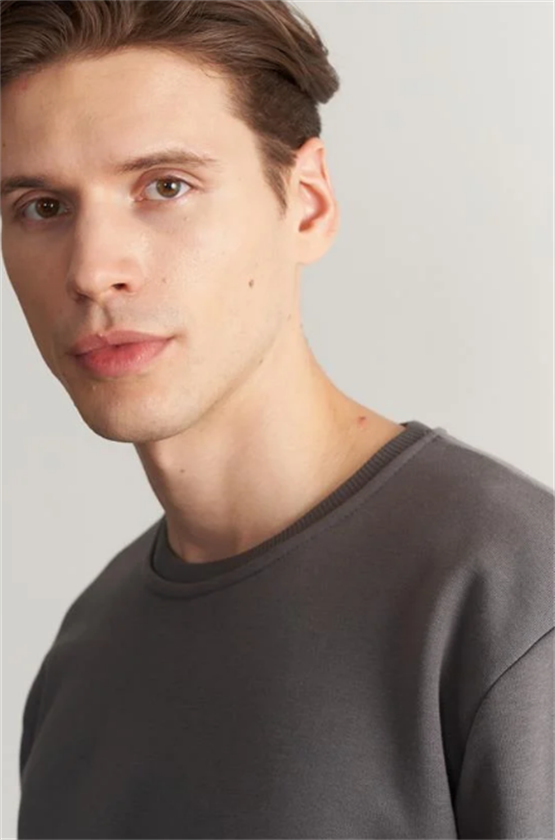 Çetinkaya Mentality 3036 3 İp Bisiklet Yaka Düz Koyu Gri Sweatshirt