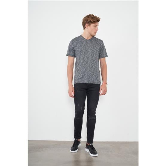 Çetinkaya Mentality 3447 V Yaka Regular T-Shirt Siyah