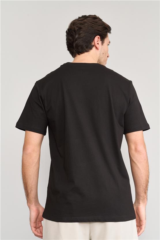 Çetinkaya Mentality 3888 B Yaka Regular Baskılı T-Shirt Siyah