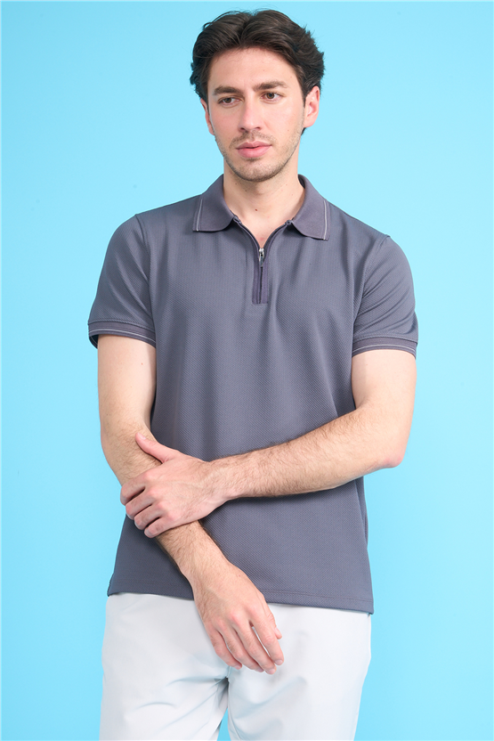 Çetinkaya Mentality 4615 Fermuarlı Polo Yaka Regular Modelli T-shirt Füme