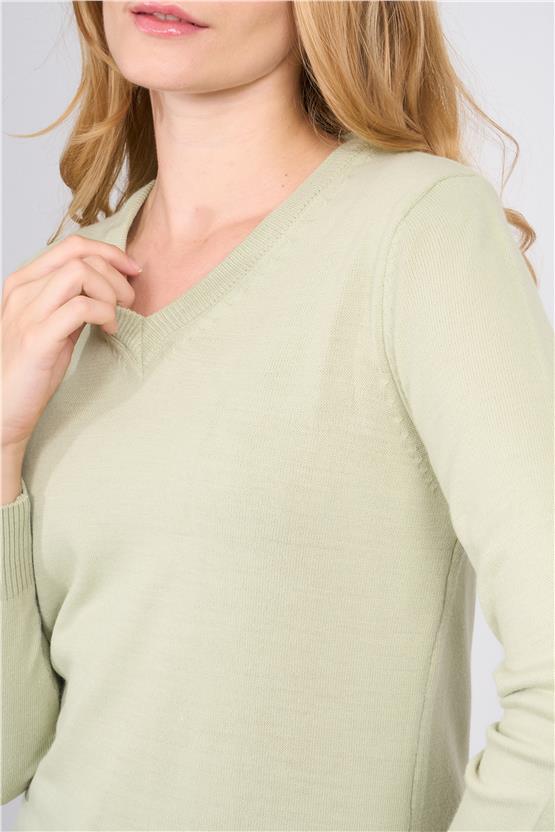 Çetinkaya Miyamira 2303 Kadın Basic V Yaka Soft İplik Triko Çağla