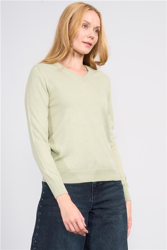 Çetinkaya Miyamira 2303 Kadın Basic V Yaka Soft İplik Triko Çağla