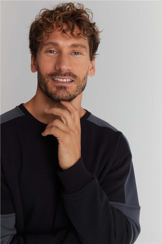 Chester Polo 3506 Bisiklet Yaka 3 İplik Şardonlu Siyah Sweatshirt