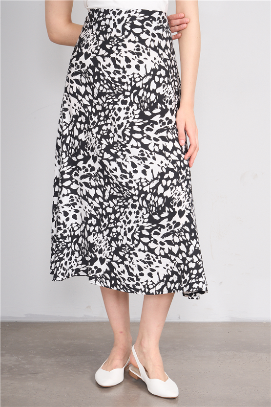 Fithit 4652 Bayan Viskon Regular Çan Etek Siyah Üzeri Kalpli Leopar Desen
