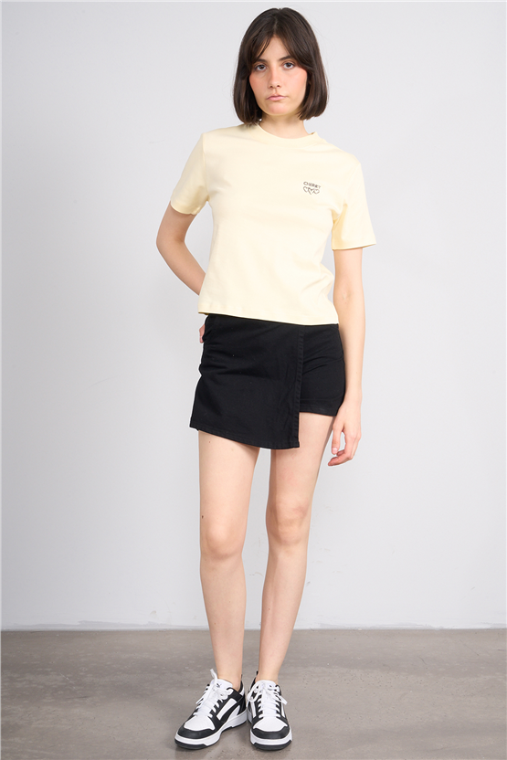 Ikoll Y26 1005114 008 Sarı Kalp Taslı T-shirt