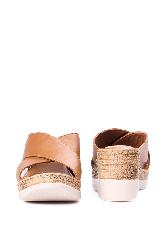 İrem 45 3644 Taba Kadın Derı Terlik