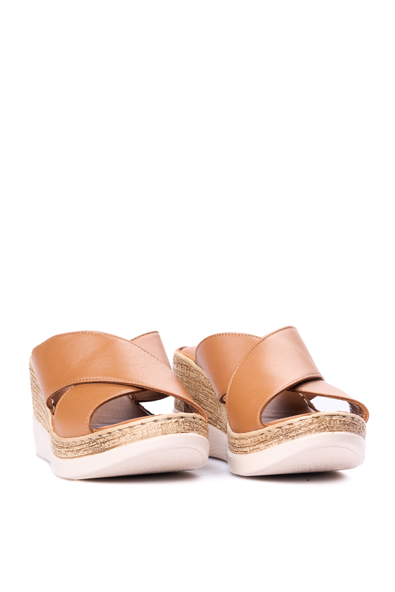 İrem 45 3644 Taba Kadın Derı Terlik