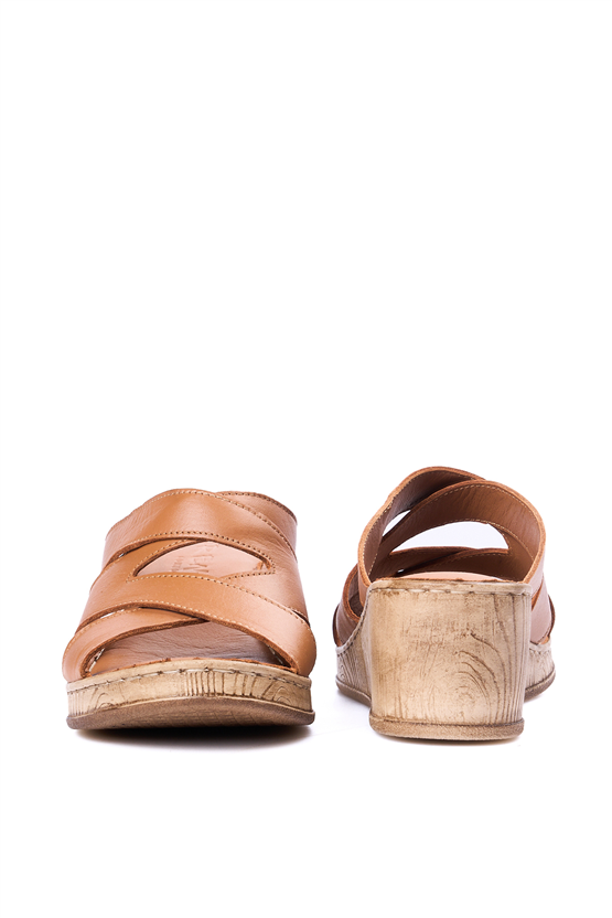 İrem 78 3643 Taba Kadın Derı Terlik