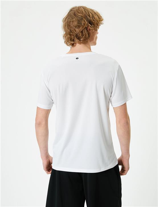 Koton 4Sam10020Nk 000 Beyaz Erkek Polyester Jersey Kısa Kollu T-Shirt