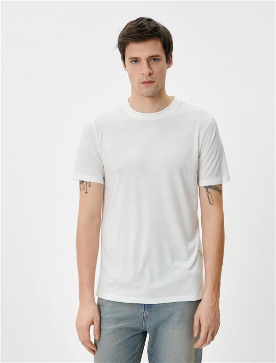 Koton 4Sam10276Hk 000 Beyaz Erkek Jersey Kısa Kollu Basic T-Shirt