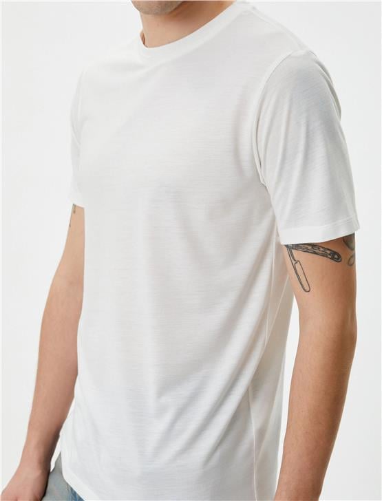 Koton 4Sam10276Hk 000 Beyaz Erkek Jersey Kısa Kollu Basic T-Shirt