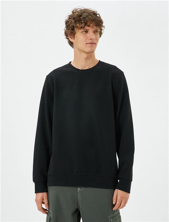 Koton  4Wam70059Mk 999 Siyah Erkek Akrilik Jersey Kazak