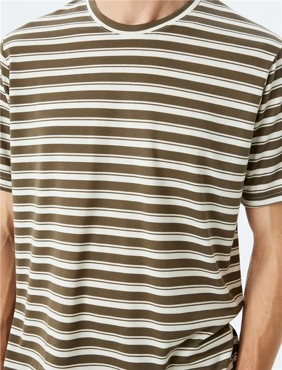 Koton 5Sam10102Hk 8S2 Yesıl Cızgılı Erkek Vıskoz Jersey Kısa Kollu Basıc T-Shırt