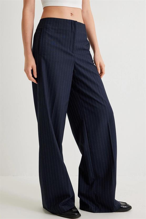 Koton 5Wak40013Pw 7S1 Lacivert Cızgılı Kadın Vıskoz Dokuma Pantolon