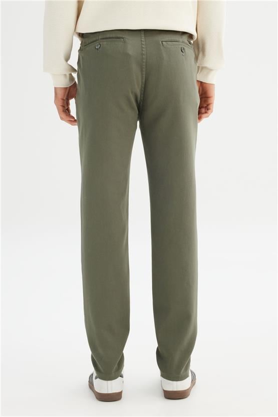 Lee Lm0400001 801 Khakı Erkek Regular Normal Bel Dar Paca Orme Chıno Jogger Pantolon