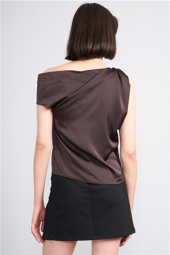 Lefon 071821 Kahve Omzu Tokalı Asimetrik Yakalı Bluz 36-42