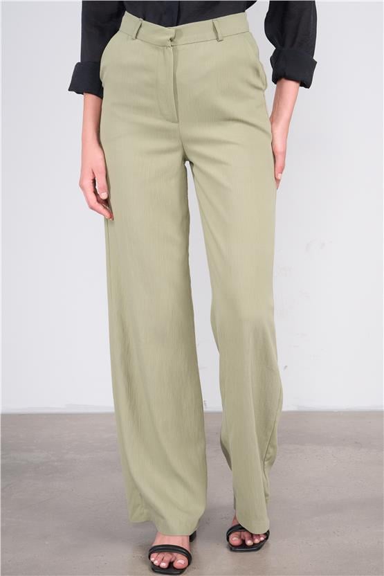 Lefon Y25 031443 Acık Hakı Kadın Yandan Ceplı Duz Paca Pantolon