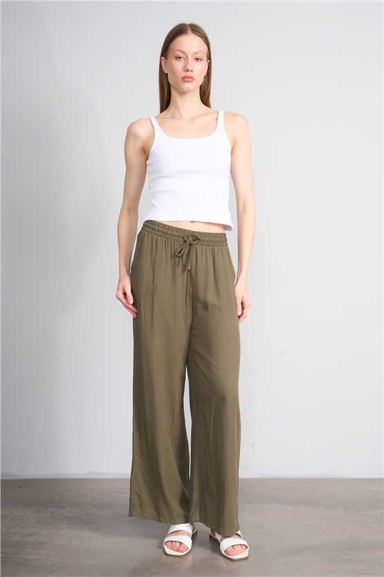 Lefon Y26 071693-K Beyaz Kadın Acık Yaka Kaşkorse Crop ( Askılı Crop Atlet)